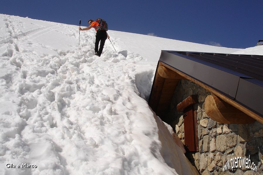 02 Verso il Passo Branchino Tanta neve.jpg